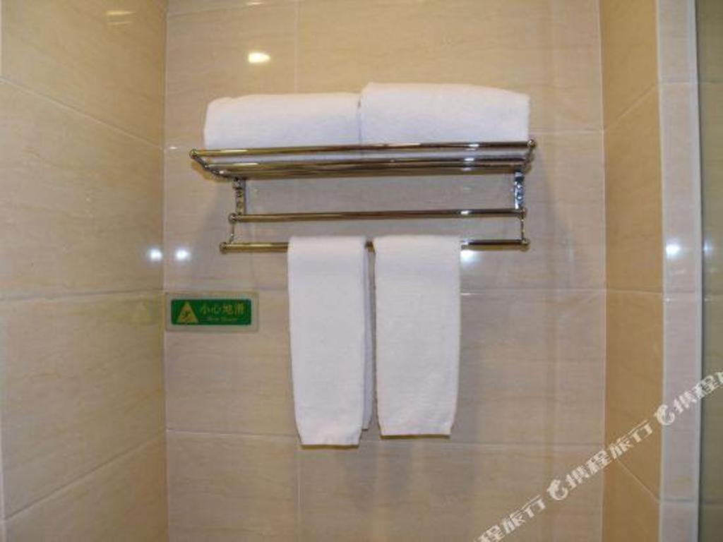 Vienna Pudong New Exhibition Center Little Pedestrian Street Hotel 4*
